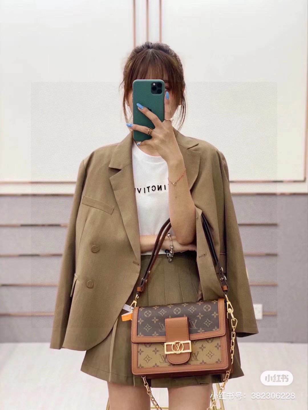 Louis Vuitton LV Luxury Designer Handbag | Luxury Designer Fashion Accessory